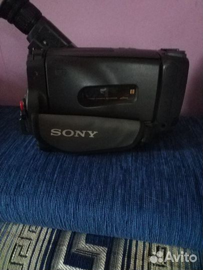 Видеокамера sony Handycam