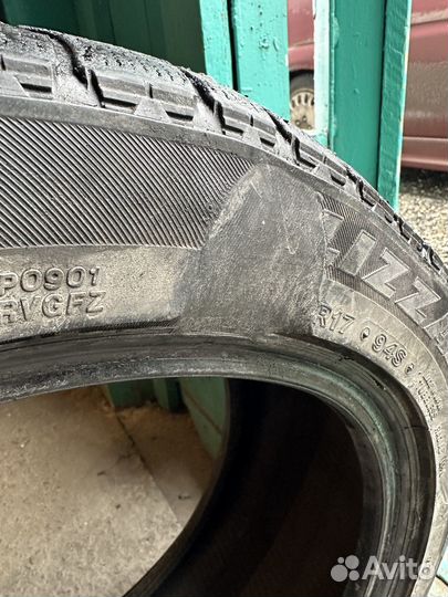 Bridgestone Blizzak Revo GZ 235/45 R17 94