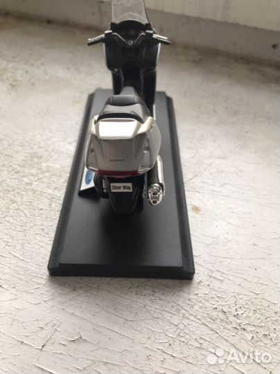 Игрушка скутер Honda