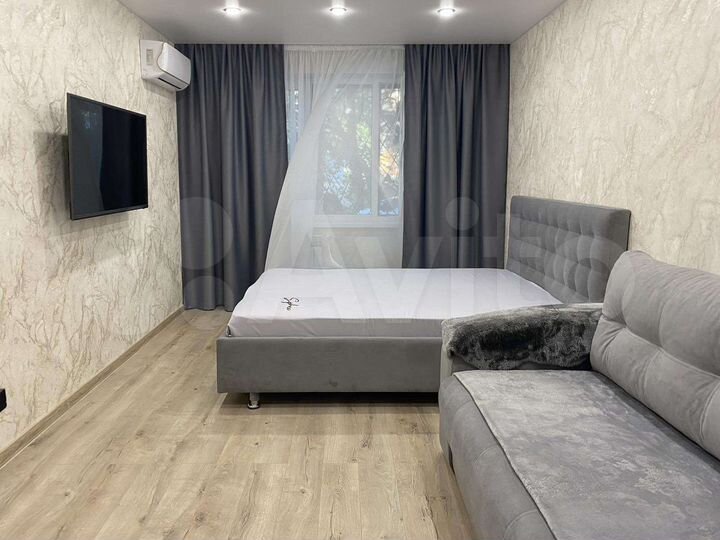 2-к. квартира, 56 м², 1/9 эт.