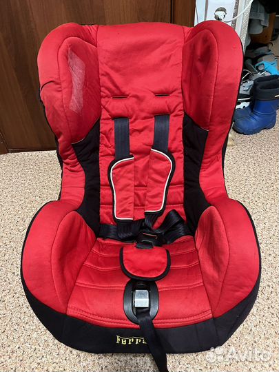 Детское кресло ferrari