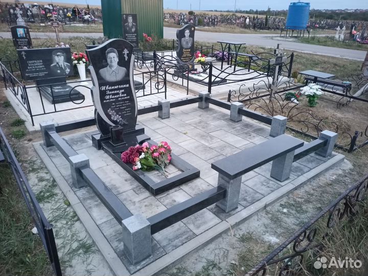 Изготовление мемориальных комплексов из гранита