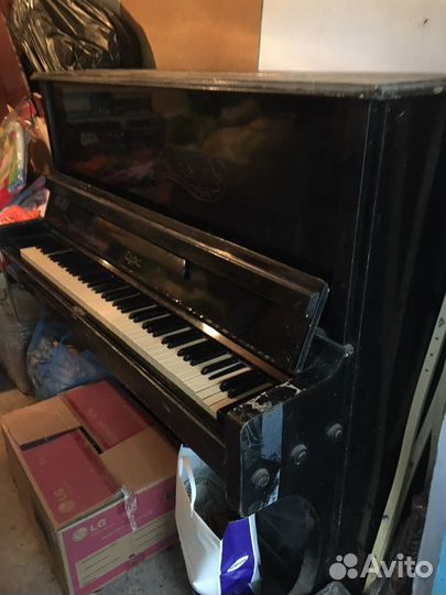 Пианино Сура