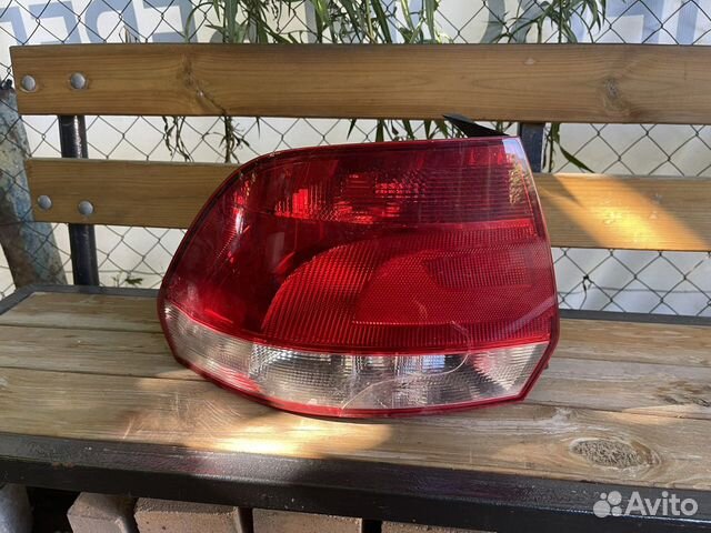 Фонарь задний volkswagen polo 2014