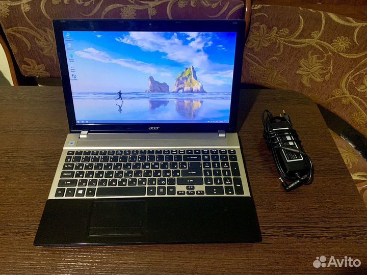 Ноутбук Acer Aspire V3-551