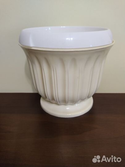 Горшки и кашпо для цветов