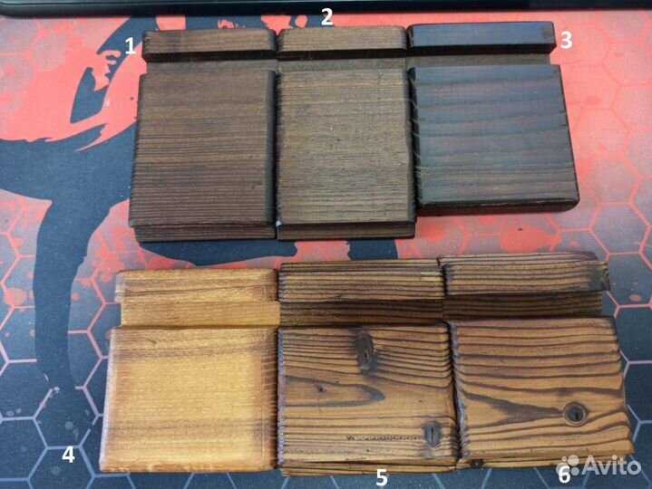 Деревянная подставка для телефона