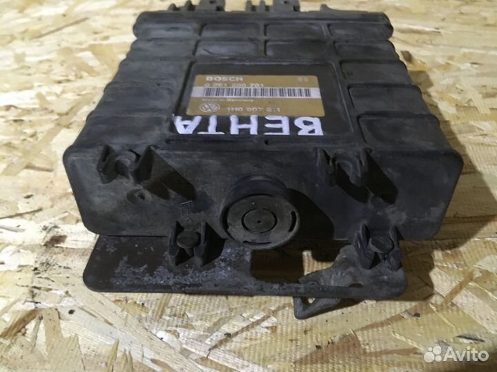 Фольксваген Венто Блок управления двигателем