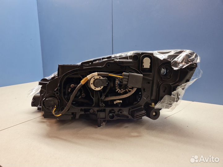 Фара правая Volvo S60 2010-2018