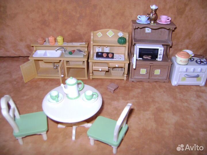 Sylvanian Families большая Кухня.Скрепыш моторика