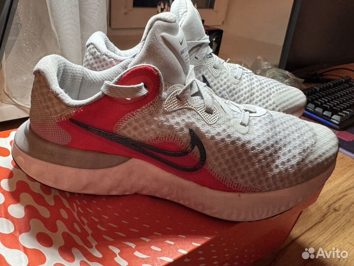 Продам кроссовки Nike, размер 37, бу