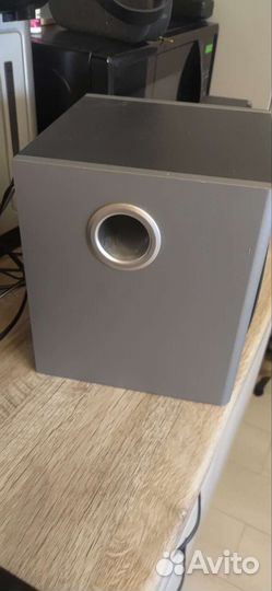 Компьютерная колонка Genius