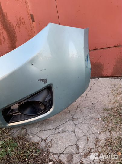 Бампер передний Nissan Note E11