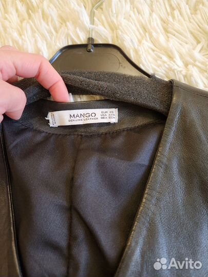 Кожаное платье mango xs