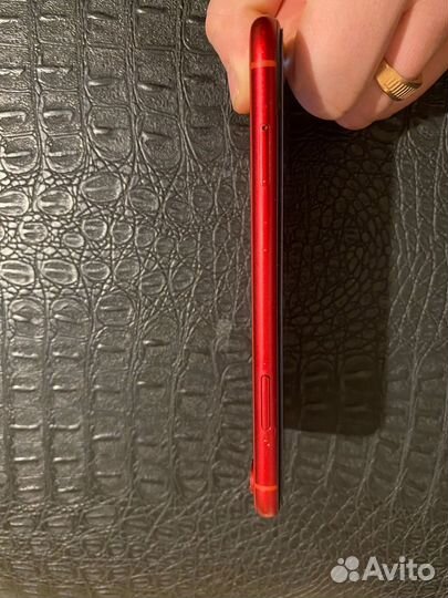 iPhone xr 64gb red