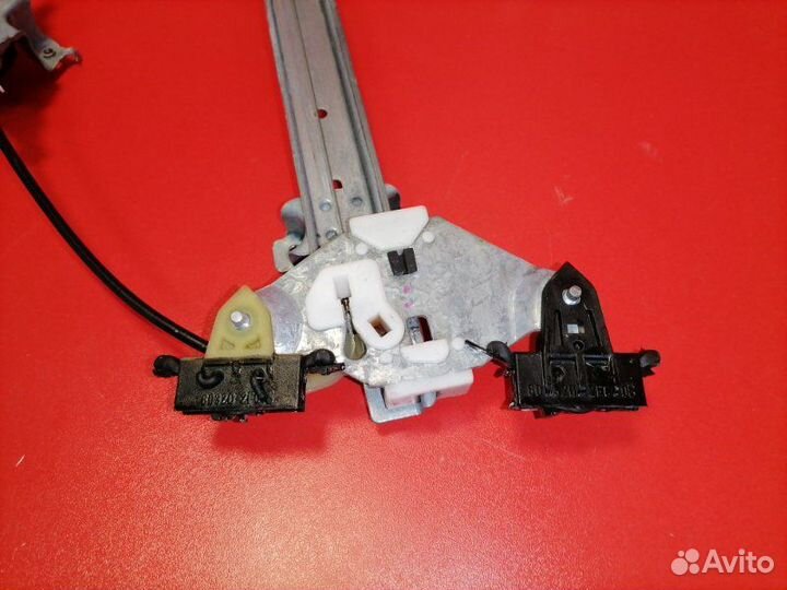 Стеклоподъемник передний правый Nissan Pathfinder