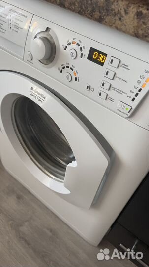 Стиральная машина бу Hotpoint ariston
