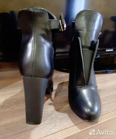 Полусапожки женские 38 размера новые осень