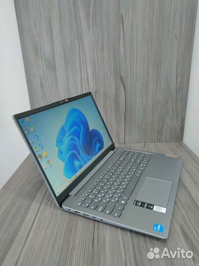Новейший Lenovo на i3-12gn