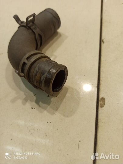 Патрубок системы охлаждения