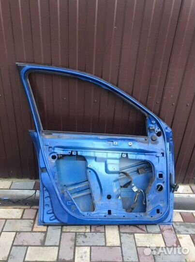Дверь передняя левая Renault Megane 2 1.6