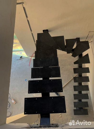 Забежная лестница с установкой