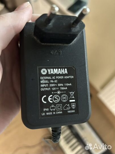 Синтезатор yamaha psr r200