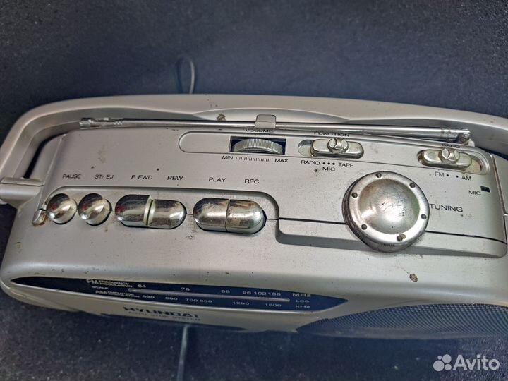 Кассетный магнитофон Hyundai