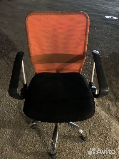 Компьютерное кресло