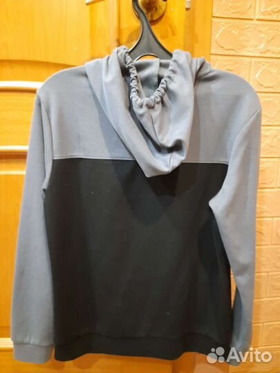 Толстовка с капюшоном на мальчика