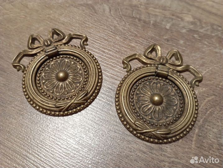 Мебельные ручки накладки с кольцом Бант