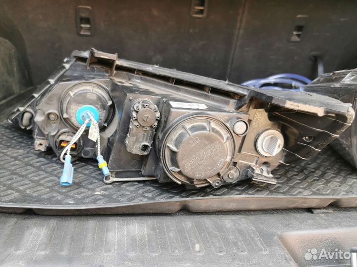 Фары Киа Соренто хм 09-12 ксенон