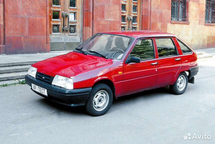 Автостекла на москвич 2126.2141.412 все мадели