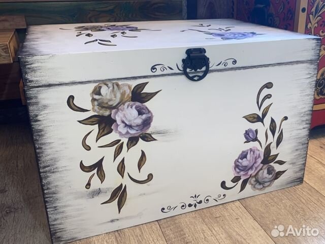 Сундук деревянный