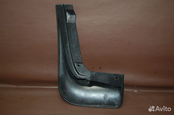 Брызговик задний правый - Skoda Rapid (2013-20гг.)