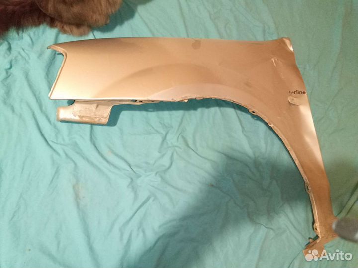 Рено Логан левая передняя дверь и крыло