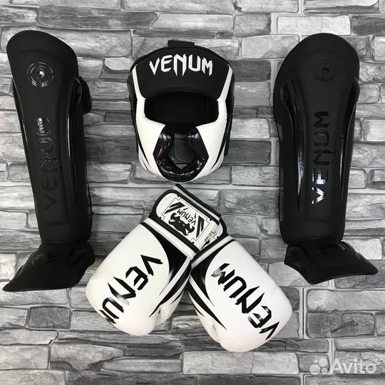 Комплект экипировки Venum PU