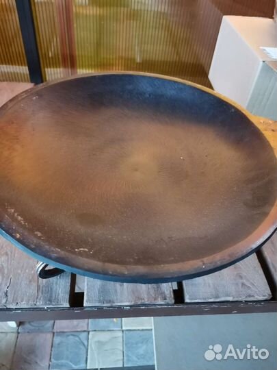 Сажд узбекский с подставкой. Новый