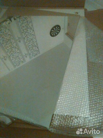 Зеркало навесное новое в упаковке