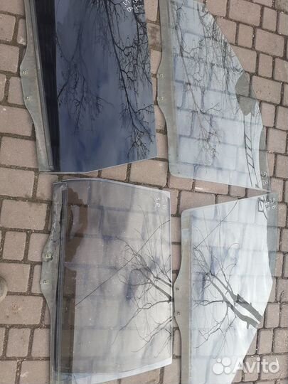 Стекла дверей на Mitsubishi Space Wagon