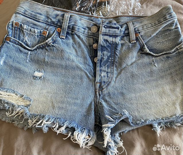 Джинсовые шорты levis женские 28