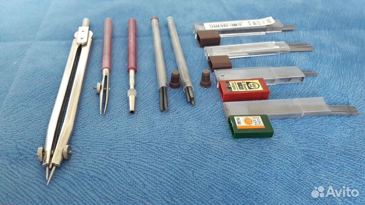 Чертежные инструменты: циркуль, рейсфедер и др