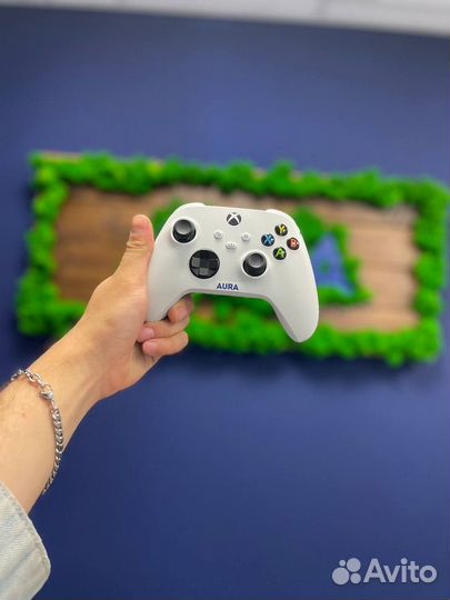 Apeнда Xbox Series S + 2 джойстика