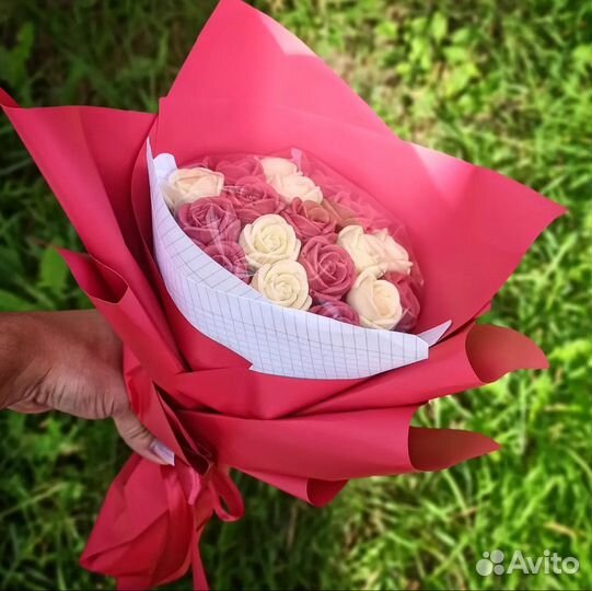 Букеты из шоколадных роз