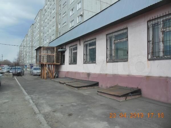 Продам здание, 1079 м²