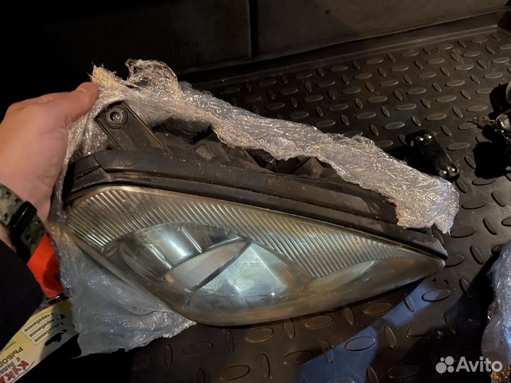 Фара киа Маджентис 2