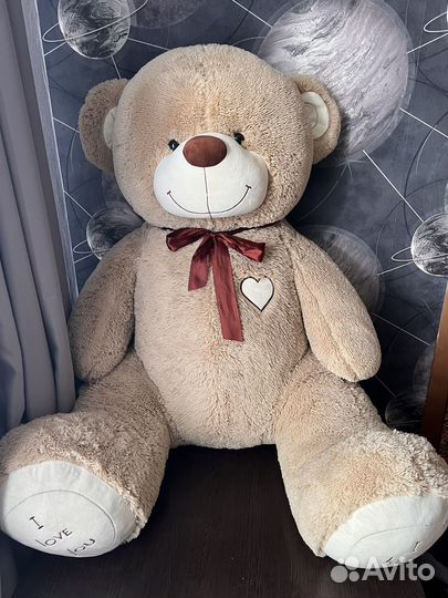 Большой мягкий медведь