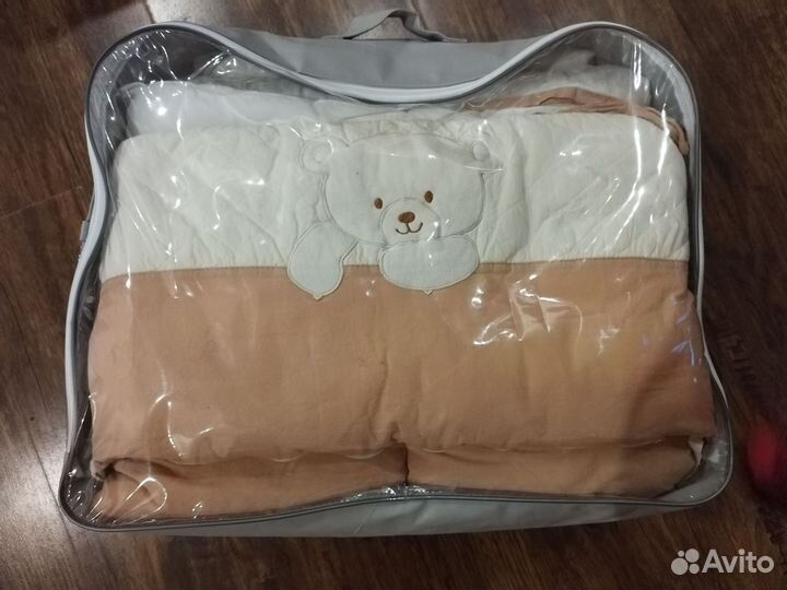 Бортики в кроватку