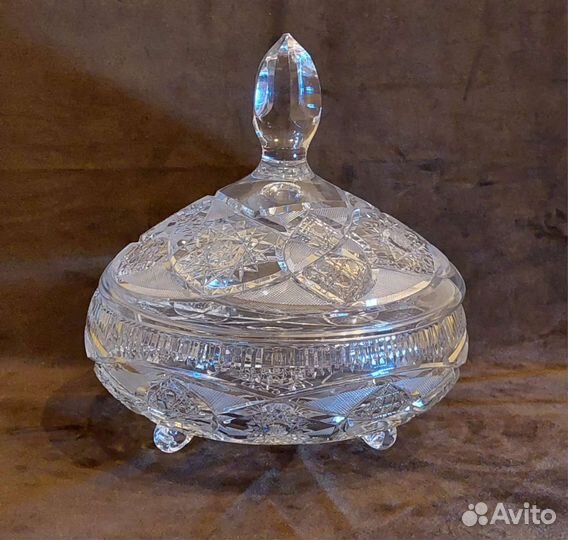Хрустальные конфетницы с крышкой Чехия