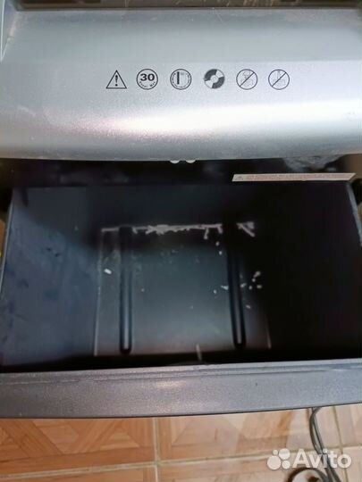 Уничтожитель бумаг gladwork WS-3000CS